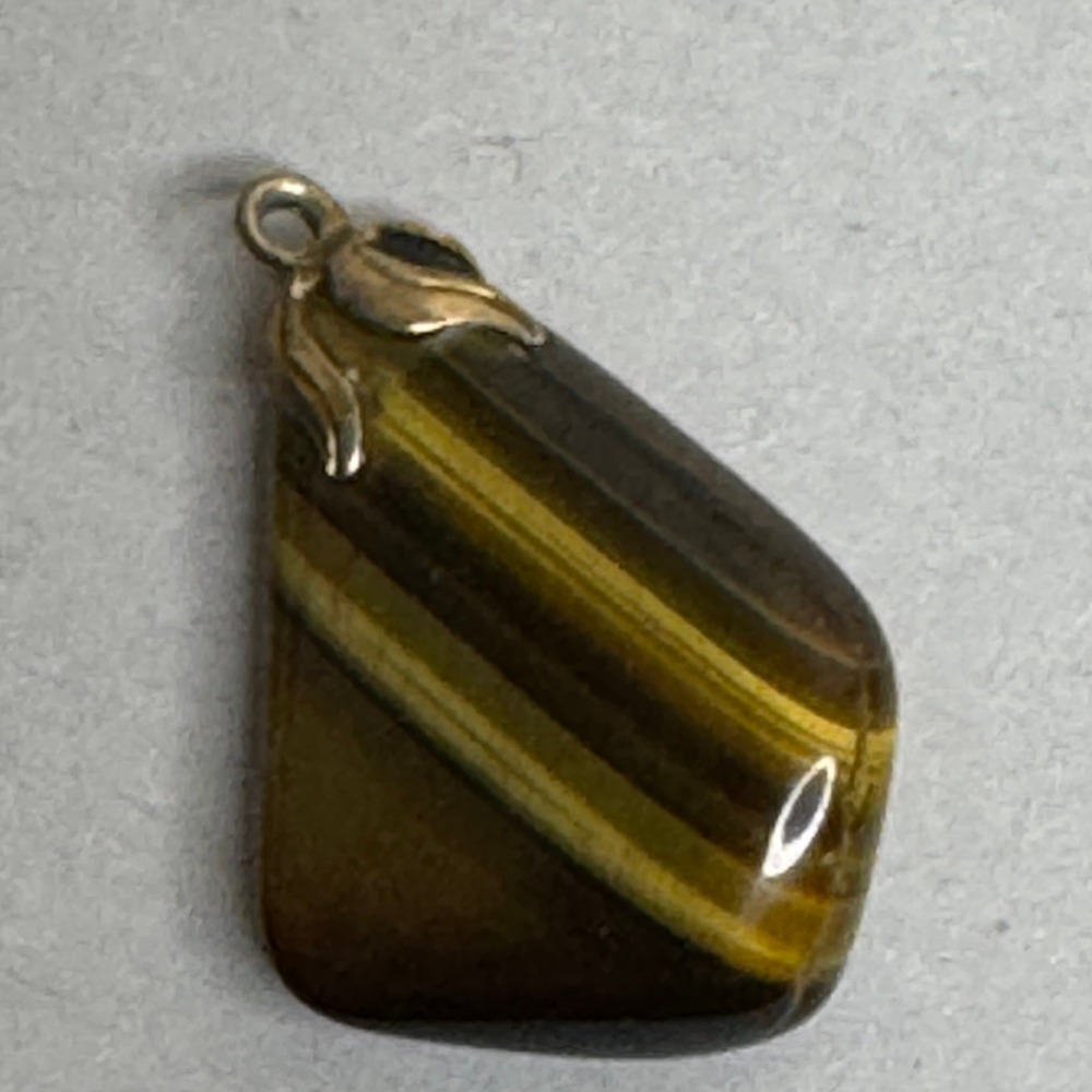 Vintage Tigers Eye Stone Pendant Leaf Bale Brown Gemstone Boho